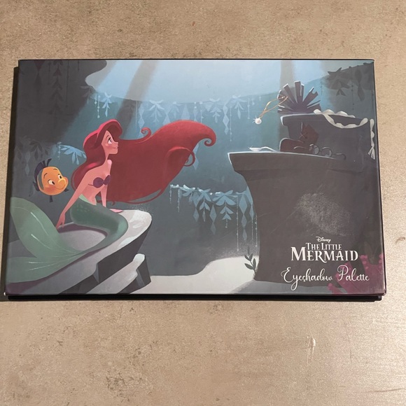 SOLD Disney’s The Little Mermaid Eyeshadow Pallet - Picture 2 of 8